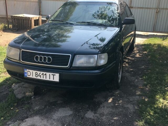 Синий Ауди 100, объемом двигателя 2 л и пробегом 900 тыс. км за 2400 $, фото 1 на Automoto.ua