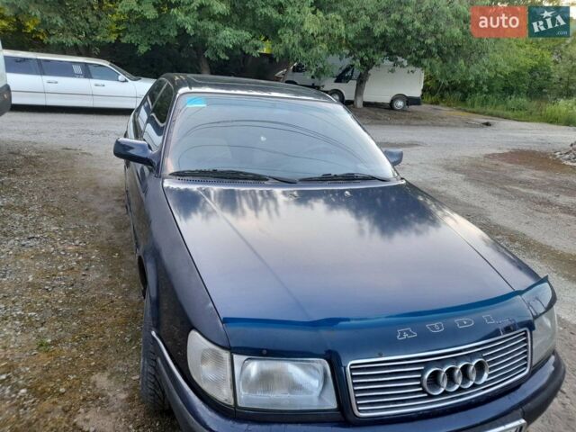 Синий Ауди 100, объемом двигателя 2 л и пробегом 270 тыс. км за 3000 $, фото 1 на Automoto.ua