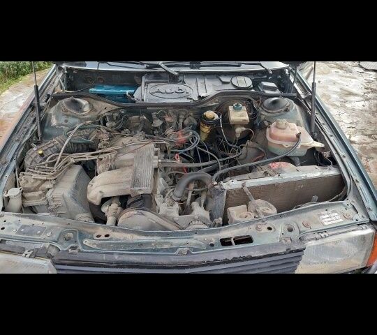 Синий Ауди 100, объемом двигателя 2 л и пробегом 500 тыс. км за 1000 $, фото 1 на Automoto.ua