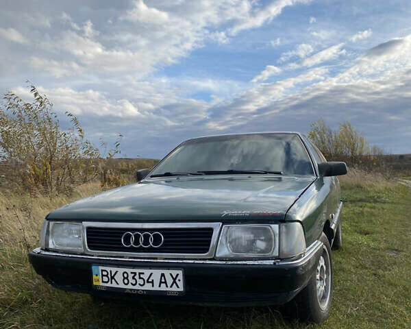 Зеленый Ауди 100, объемом двигателя 2 л и пробегом 450 тыс. км за 2000 $, фото 1 на Automoto.ua