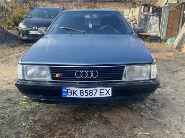 Зеленый Ауди 100, объемом двигателя 2 л и пробегом 256 тыс. км за 1700 $, фото 1 на Automoto.ua