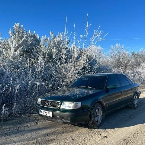 Зелений Ауді 100, об'ємом двигуна 2.6 л та пробігом 296 тис. км за 2300 $, фото 1 на Automoto.ua