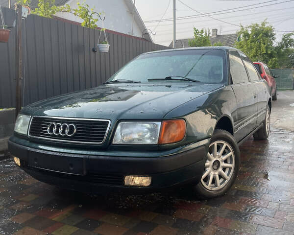 Зеленый Ауди 100, объемом двигателя 1.98 л и пробегом 320 тыс. км за 3000 $, фото 1 на Automoto.ua
