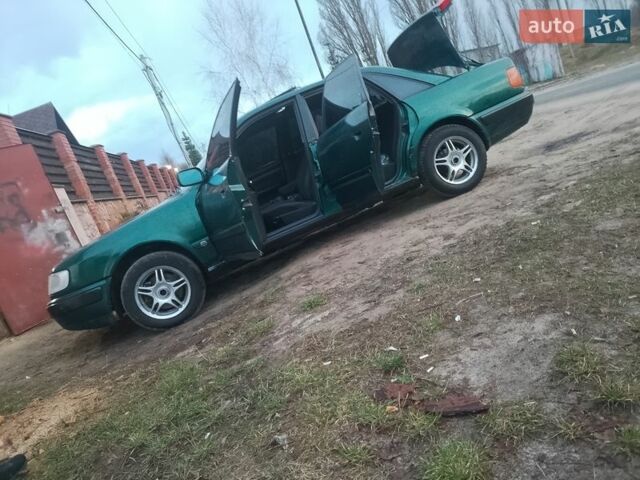 Зелений Ауді 100, об'ємом двигуна 2.3 л та пробігом 405 тис. км за 1600 $, фото 1 на Automoto.ua