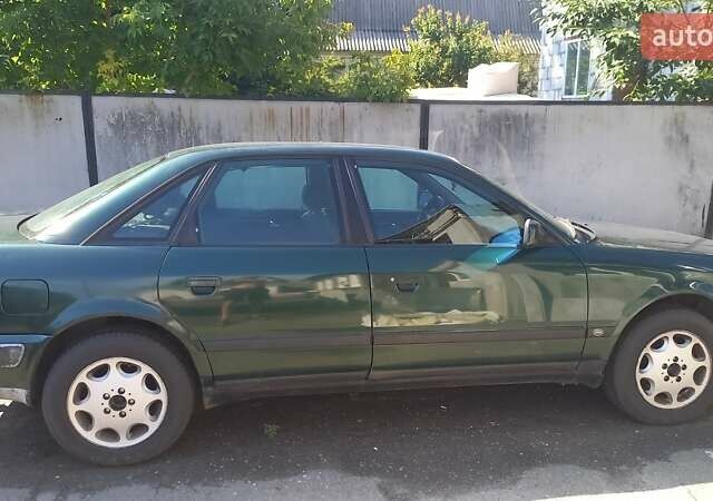 Зеленый Ауди 100, объемом двигателя 2.6 л и пробегом 400 тыс. км за 2700 $, фото 1 на Automoto.ua