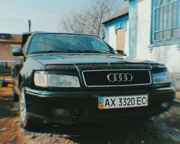 Зеленый Ауди 100, объемом двигателя 2.6 л и пробегом 350 тыс. км за 3200 $, фото 1 на Automoto.ua
