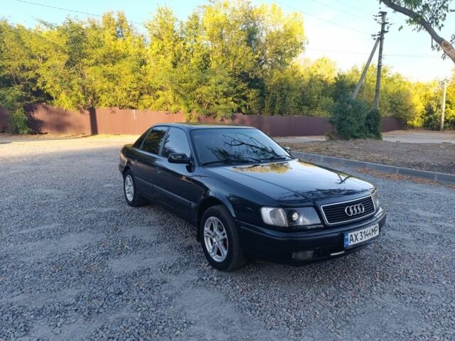Зелений Ауді 100, об'ємом двигуна 6 л та пробігом 285 тис. км за 2800 $, фото 1 на Automoto.ua