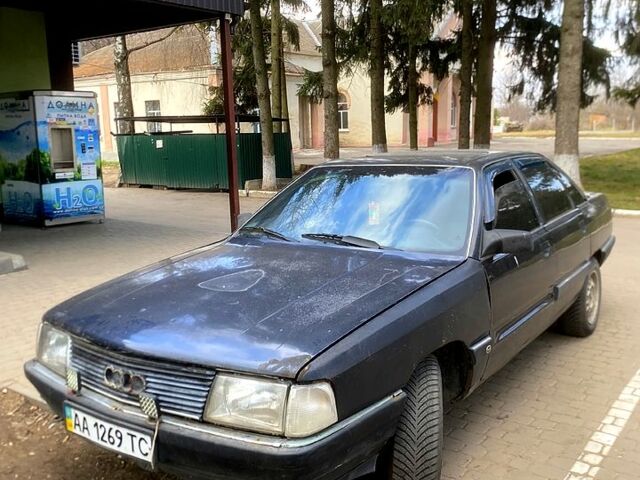 Черный Ауди 200, объемом двигателя 1.9 л и пробегом 406 тыс. км за 700 $, фото 1 на Automoto.ua