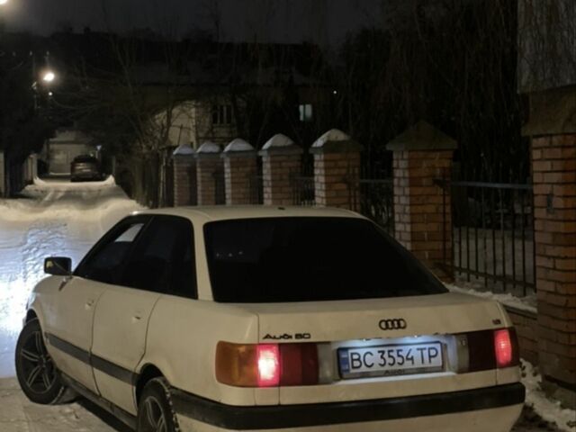 Белый Ауди 80, объемом двигателя 1.9 л и пробегом 999 тыс. км за 1049 $, фото 1 на Automoto.ua