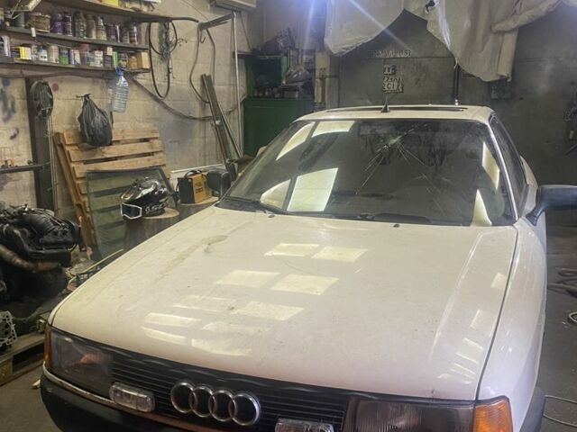 Белый Ауди 80, объемом двигателя 1.8 л и пробегом 3 тыс. км за 1300 $, фото 1 на Automoto.ua