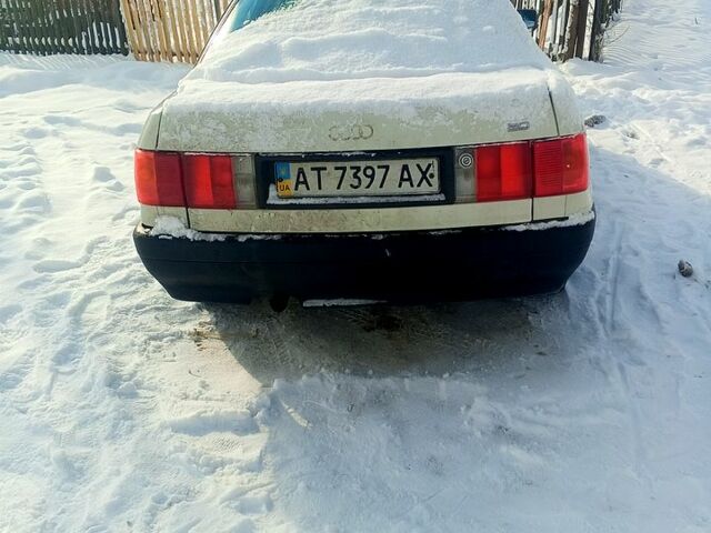 Белый Ауди 80, объемом двигателя 1.8 л и пробегом 250 тыс. км за 750 $, фото 1 на Automoto.ua