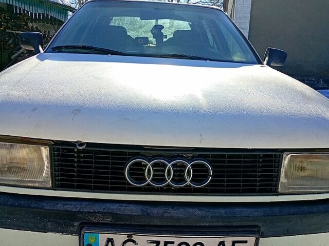 Белый Ауди 80, объемом двигателя 1.8 л и пробегом 258 тыс. км за 1500 $, фото 1 на Automoto.ua