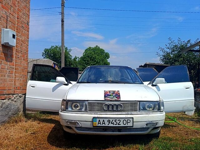 Білий Ауді 80, об'ємом двигуна 1.8 л та пробігом 0 тис. км за 1670 $, фото 1 на Automoto.ua