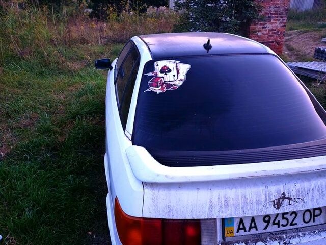 Білий Ауді 80, об'ємом двигуна 1.8 л та пробігом 200 тис. км за 1350 $, фото 1 на Automoto.ua