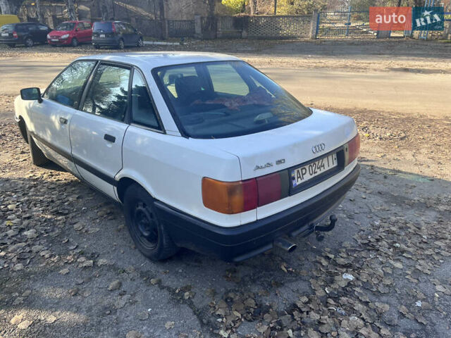 Белый Ауди 80, объемом двигателя 1.8 л и пробегом 384 тыс. км за 1400 $, фото 1 на Automoto.ua
