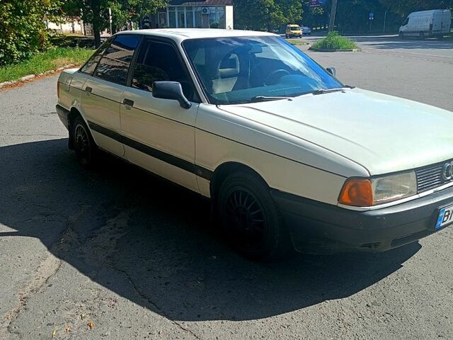 Белый Ауди 80, объемом двигателя 1.8 л и пробегом 0 тыс. км за 1850 $, фото 1 на Automoto.ua