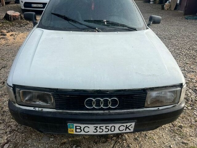 Белый Ауди 80, объемом двигателя 1.6 л и пробегом 325 тыс. км за 550 $, фото 1 на Automoto.ua