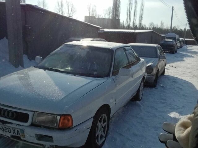 Белый Ауди 80, объемом двигателя 1.9 л и пробегом 100 тыс. км за 700 $, фото 1 на Automoto.ua