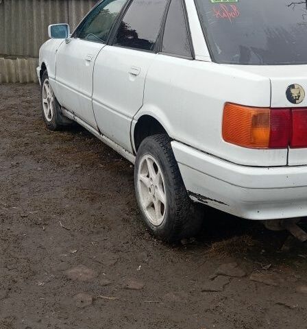 Білий Ауді 80, об'ємом двигуна 2 л та пробігом 866 тис. км за 900 $, фото 1 на Automoto.ua
