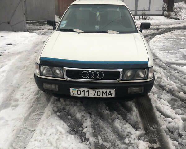 Белый Ауди 80, объемом двигателя 1.8 л и пробегом 330 тыс. км за 3500 $, фото 1 на Automoto.ua