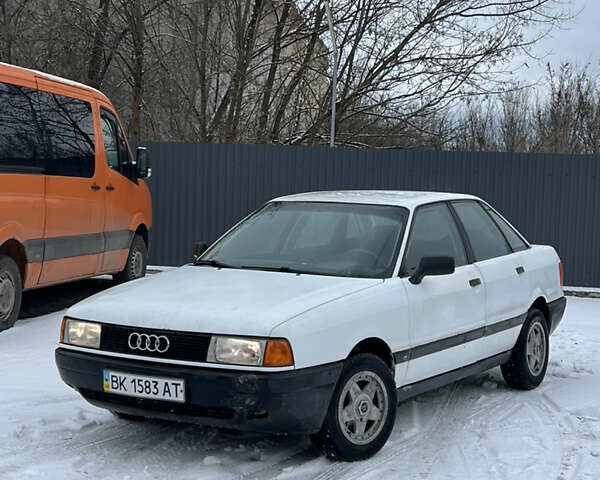 Белый Ауди 80, объемом двигателя 1.8 л и пробегом 389 тыс. км за 1350 $, фото 1 на Automoto.ua