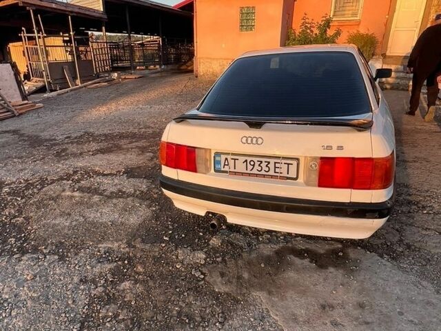 Белый Ауди 80, объемом двигателя 1.8 л и пробегом 450 тыс. км за 2050 $, фото 1 на Automoto.ua