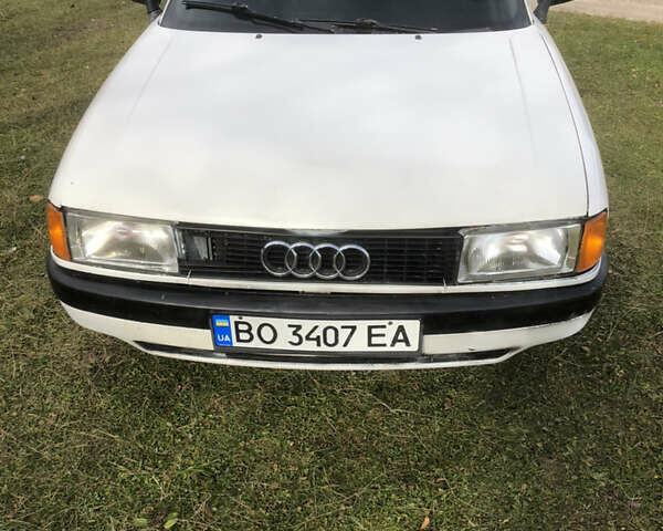 Белый Ауди 80, объемом двигателя 1.8 л и пробегом 380 тыс. км за 1666 $, фото 1 на Automoto.ua