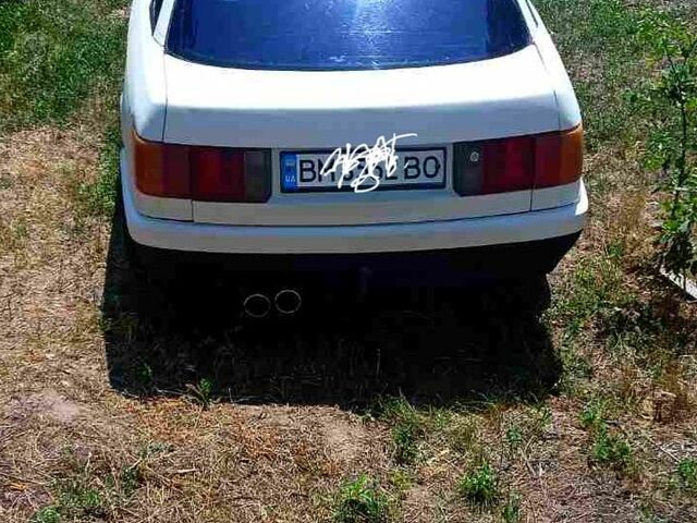 Білий Ауді 80, об'ємом двигуна 1.8 л та пробігом 0 тис. км за 1550 $, фото 1 на Automoto.ua