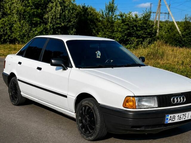 Белый Ауди 80, объемом двигателя 1.8 л и пробегом 200 тыс. км за 1349 $, фото 1 на Automoto.ua
