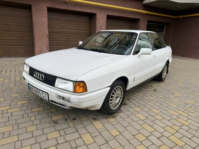 Білий Ауді 80, об'ємом двигуна 1.8 л та пробігом 418 тис. км за 1750 $, фото 1 на Automoto.ua