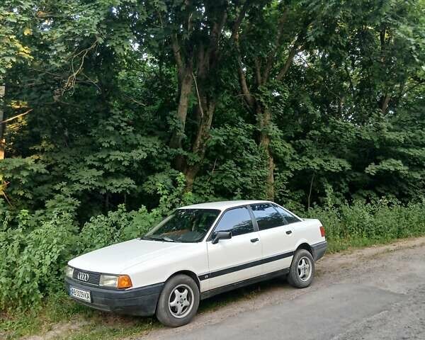 Белый Ауди 80, объемом двигателя 1.78 л и пробегом 378 тыс. км за 1400 $, фото 1 на Automoto.ua