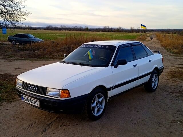 Белый Ауди 80, объемом двигателя 1.8 л и пробегом 0 тыс. км за 2290 $, фото 1 на Automoto.ua