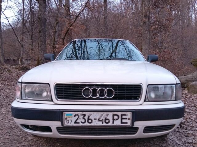 Белый Ауди 80, объемом двигателя 2.3 л и пробегом 325 тыс. км за 1200 $, фото 1 на Automoto.ua