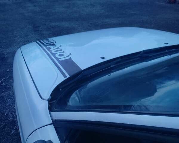 Белый Ауди 80, объемом двигателя 1.8 л и пробегом 386 тыс. км за 1400 $, фото 1 на Automoto.ua