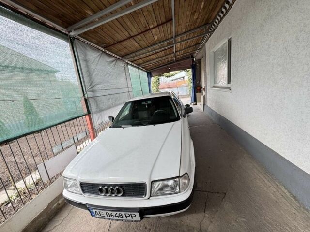 Белый Ауди 80, объемом двигателя 1.9 л и пробегом 350 тыс. км за 3000 $, фото 1 на Automoto.ua
