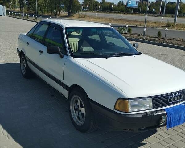 Белый Ауди 80, объемом двигателя 1.9 л и пробегом 370 тыс. км за 2200 $, фото 1 на Automoto.ua