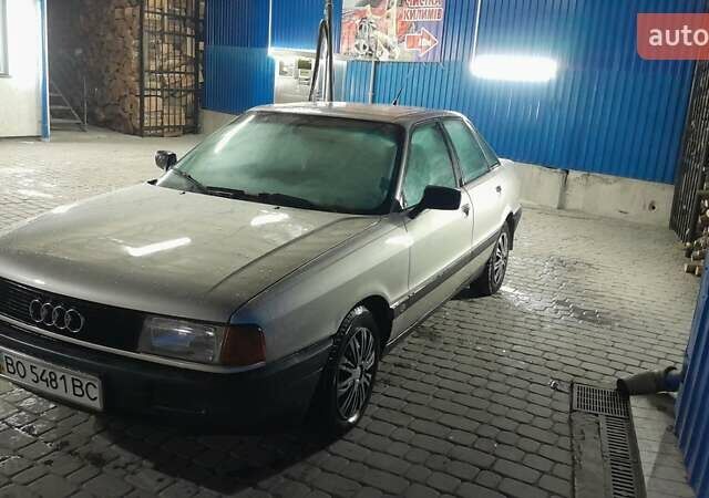 Бежевый Ауди 80, объемом двигателя 1.8 л и пробегом 300 тыс. км за 1600 $, фото 1 на Automoto.ua