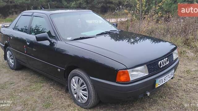Черный Ауди 80, объемом двигателя 1.6 л и пробегом 360 тыс. км за 2750 $, фото 1 на Automoto.ua
