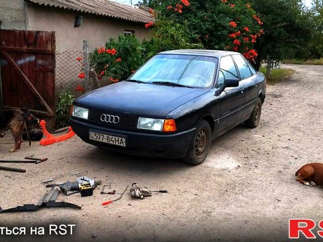 Черный Ауди 80, объемом двигателя 1.8 л и пробегом 250 тыс. км за 1300 $, фото 1 на Automoto.ua