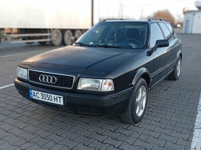 Черный Ауди 80, объемом двигателя 2 л и пробегом 359 тыс. км за 2600 $, фото 1 на Automoto.ua