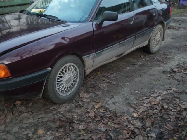 Красный Ауди 80, объемом двигателя 1.8 л и пробегом 300 тыс. км за 1135 $, фото 1 на Automoto.ua