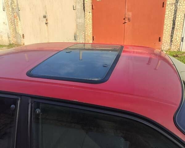 Красный Ауди 80, объемом двигателя 1.8 л и пробегом 350 тыс. км за 1250 $, фото 1 на Automoto.ua