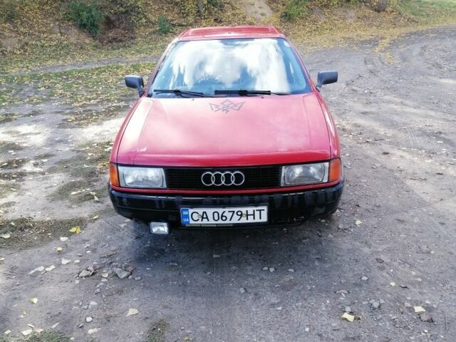 Красный Ауди 80, объемом двигателя 1 л и пробегом 111 тыс. км за 1250 $, фото 1 на Automoto.ua
