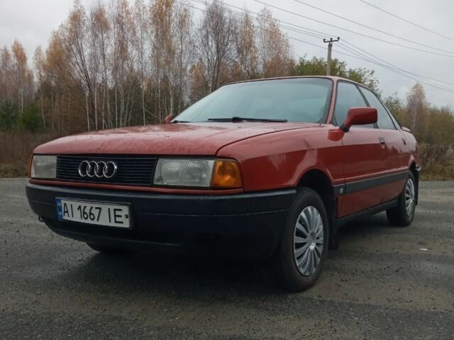 Красный Ауди 80, объемом двигателя 1.8 л и пробегом 299 тыс. км за 1750 $, фото 1 на Automoto.ua