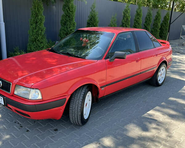 Красный Ауди 80, объемом двигателя 2 л и пробегом 334 тыс. км за 2650 $, фото 1 на Automoto.ua
