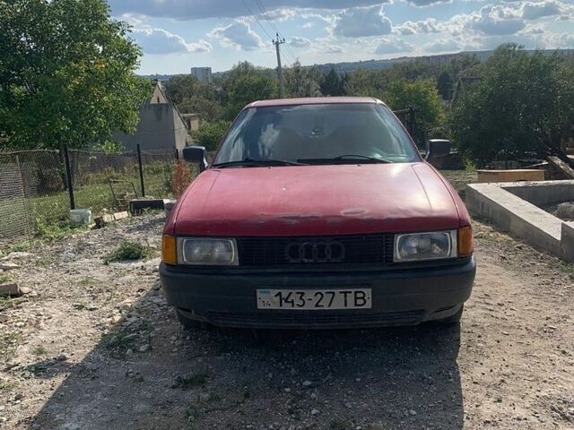 Червоний Ауді 80, об'ємом двигуна 1.6 л та пробігом 300 тис. км за 850 $, фото 1 на Automoto.ua