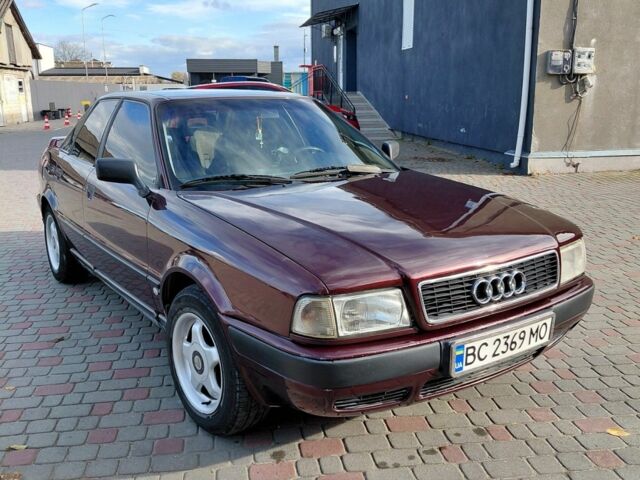 Красный Ауди 80, объемом двигателя 2 л и пробегом 296 тыс. км за 2200 $, фото 1 на Automoto.ua