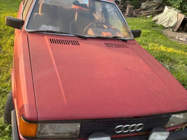 Красный Ауди 80, объемом двигателя 1.3 л и пробегом 900 тыс. км за 350 $, фото 1 на Automoto.ua