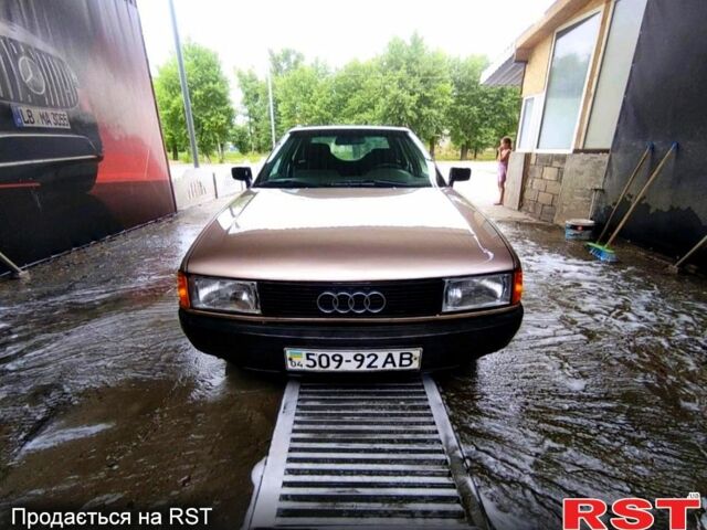 Ауди 80 1989 в Петропавловке на Automoto.ua Ауди 80, объемом двигателя 1.8 л и пробегом 200 тыс. км за 2580 $, фото 1 на Automoto.ua
