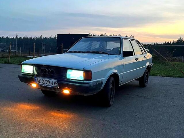 Серый Ауди 80, объемом двигателя 1.6 л и пробегом 0 тыс. км за 750 $, фото 1 на Automoto.ua